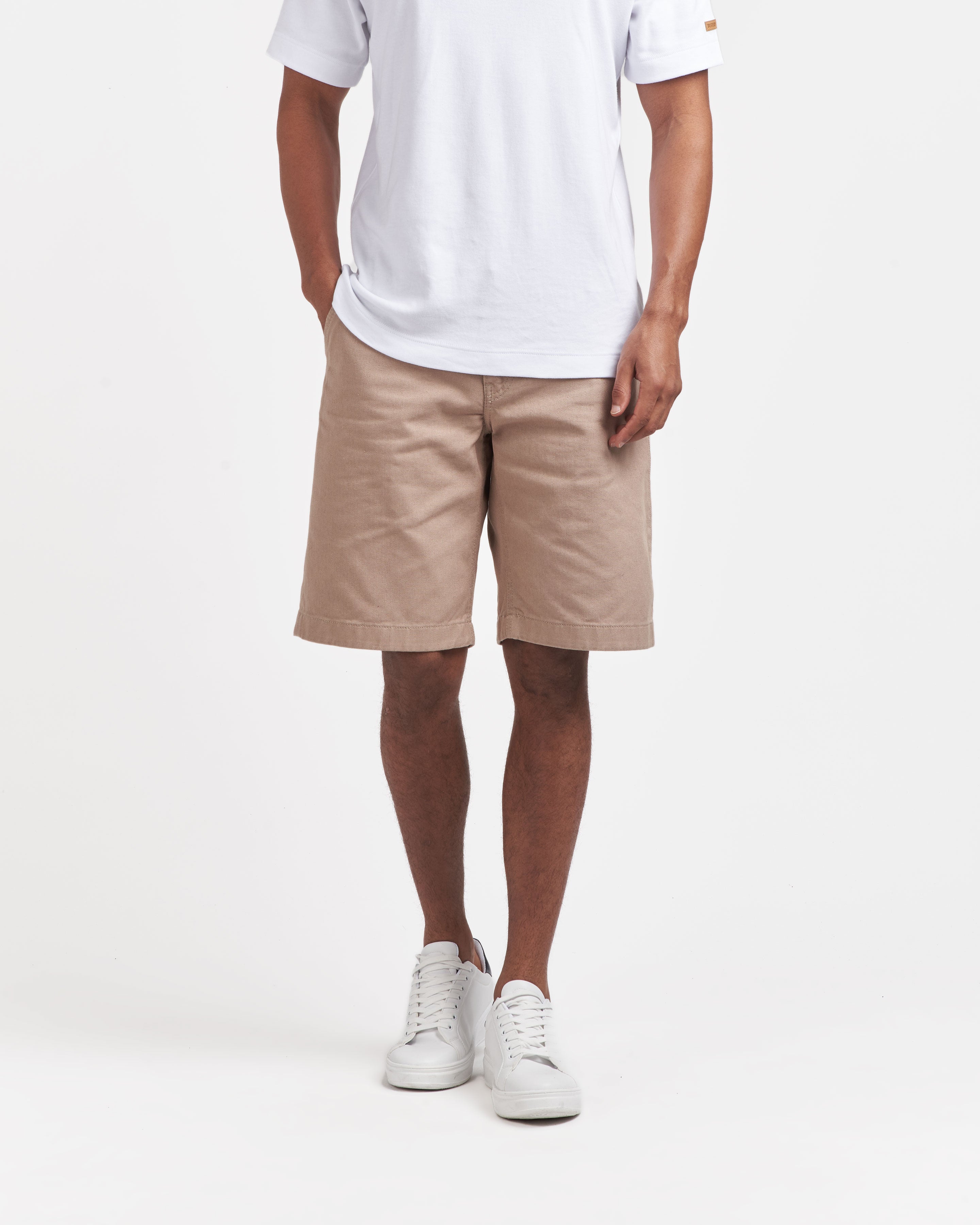 Short homme droit ajusté Beige | Atelier Tuffery