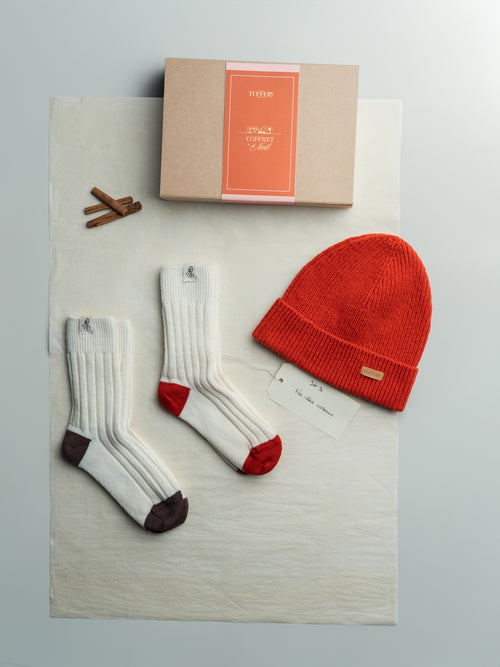 Bonnet Rouge & Chaussettes Laine Française - Coffret Cadeau - Atelier Tuffery