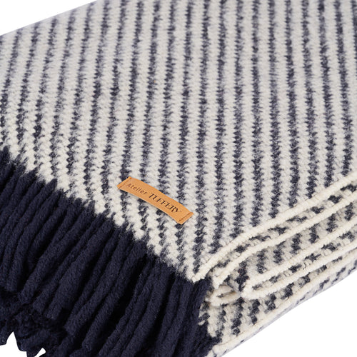 Plaid in Natural Wool from Lozère - Weaved Diagonal Pattern - Atelier Tuffery